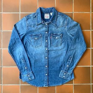 Levi’s Western Denim Button-down Long-sleeve Jean Shirt Women Medium Wash